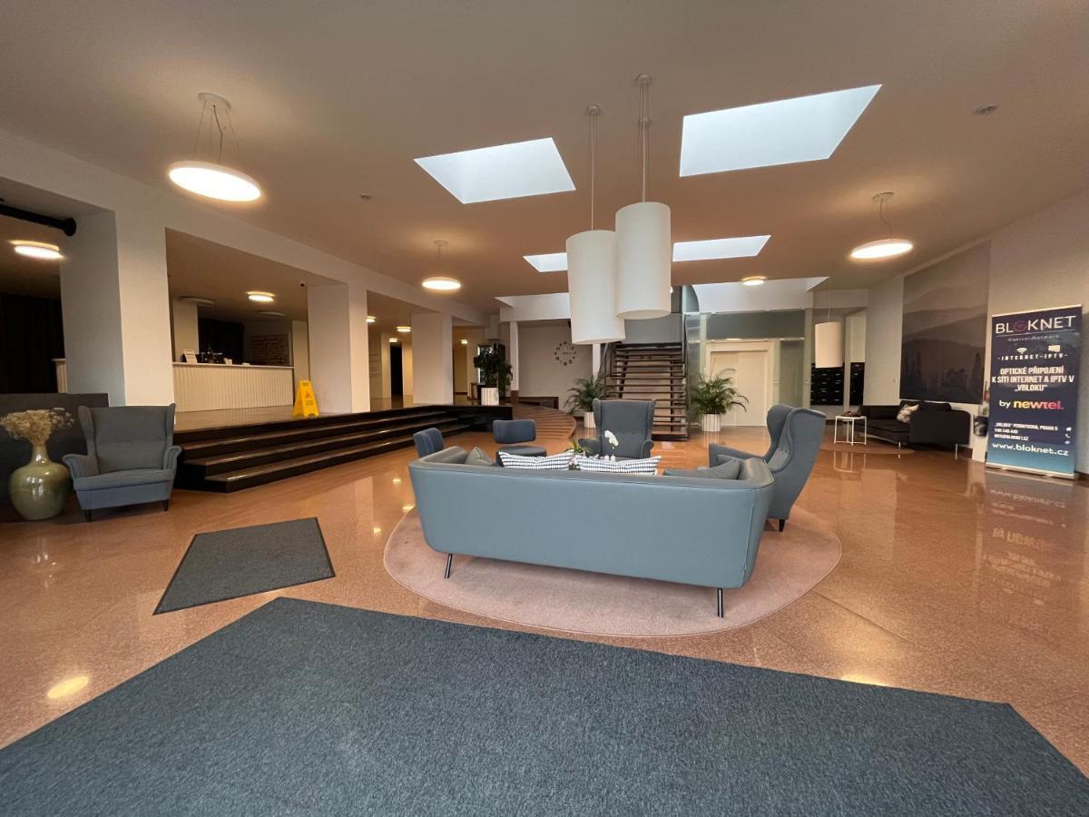 De Luxe Apartment, Wifi, Tv 65" 布拉格 外观 照片